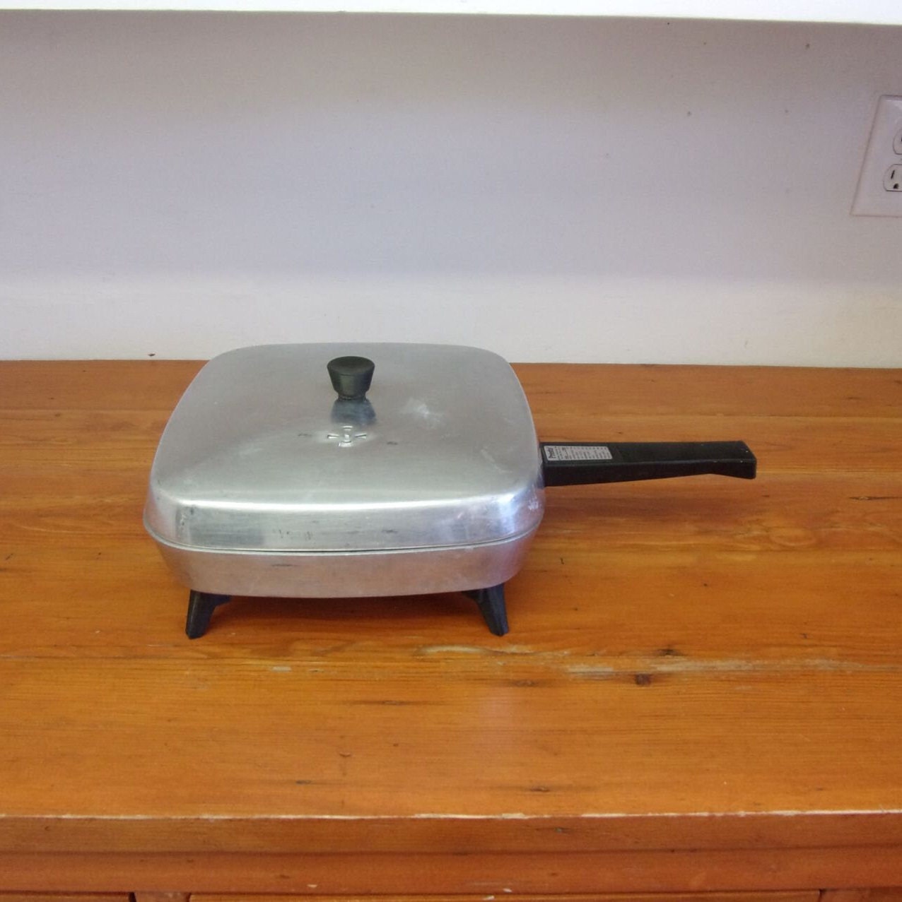 Farberware, Kitchen, Vintage Farberware 3b Electric Frying Pan 12 With  Dome Lidtest Working