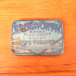 Vintage Edgeworth Extra High Grade Sliced Pipe Tobacco tin tobacciana blue tin