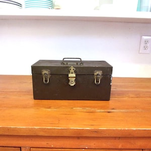 Vintage Kennedy Kits Metal Tool Box