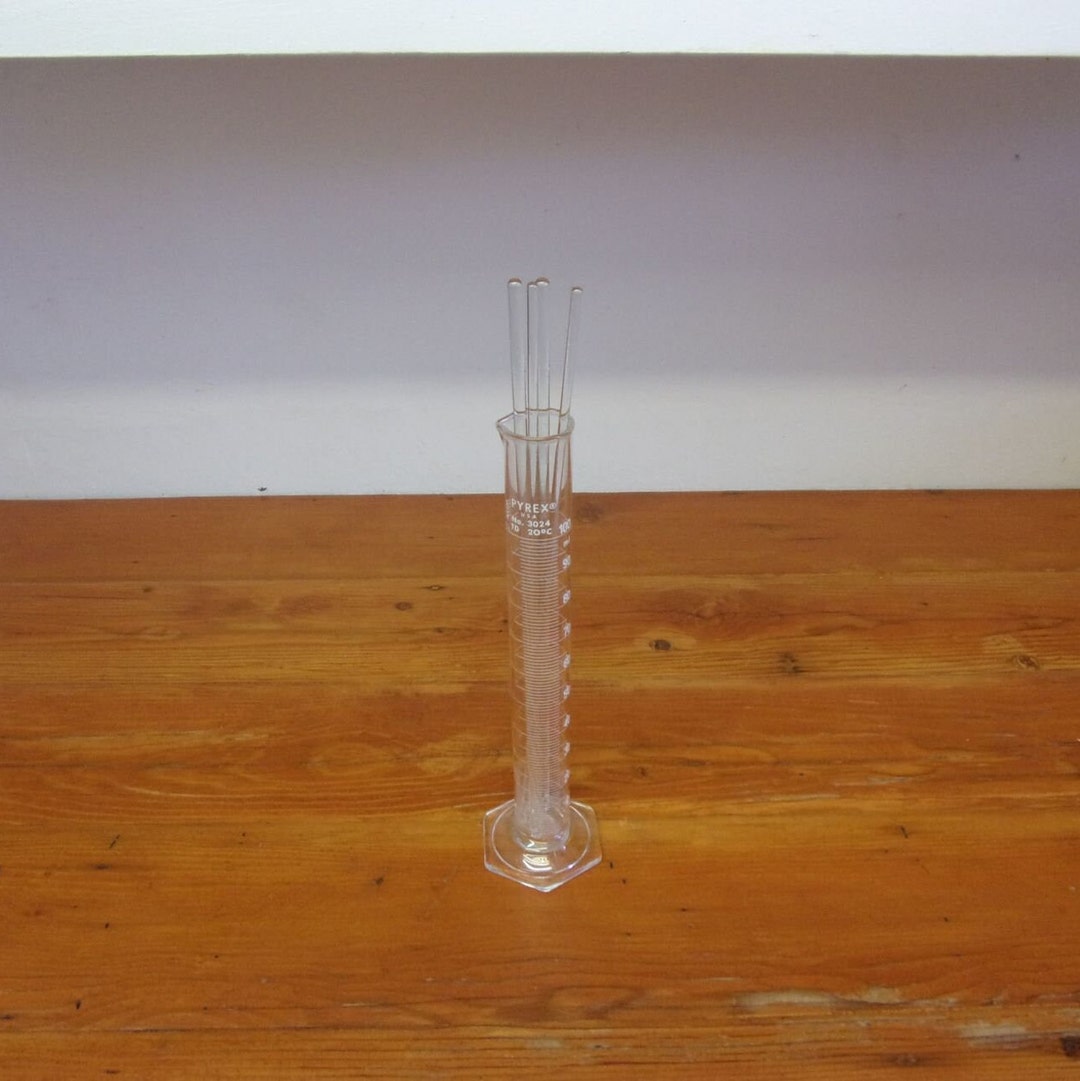 L Rod Pyrex Vintage Pyrex Graduated Cylinder 3024 With Glass Mixing Stirring Rods ...