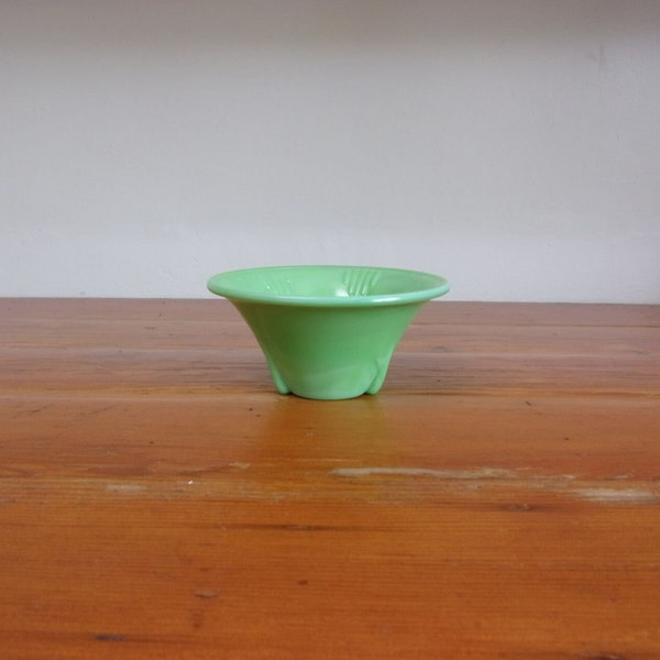 Vintage Akro Agate Jadeite Green Glass Dart Bowl Vase Planter