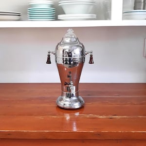 Vintage La Belle Silver Co Coffee Carafe Percolator with Stipple Pattern Brown Handles 012