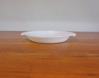 Vintage Anchor Hocking Fire King White Ribbed 9 IN Pie Plate Pan Dish