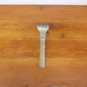 Antique Vintage Rapid Potato Masher Beater