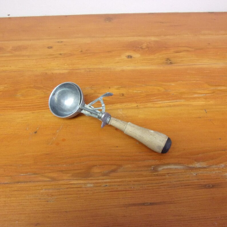 Vintage Ice Cream Scoop With Wood Handle Rustic Ice Cream Etsy