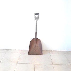 Antique Vintage Shovel 9 Farm Railroad Coal