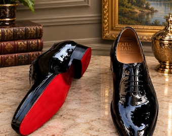Schwarze Oxford-Schnürschuhe für Herren mit roter Sohle
