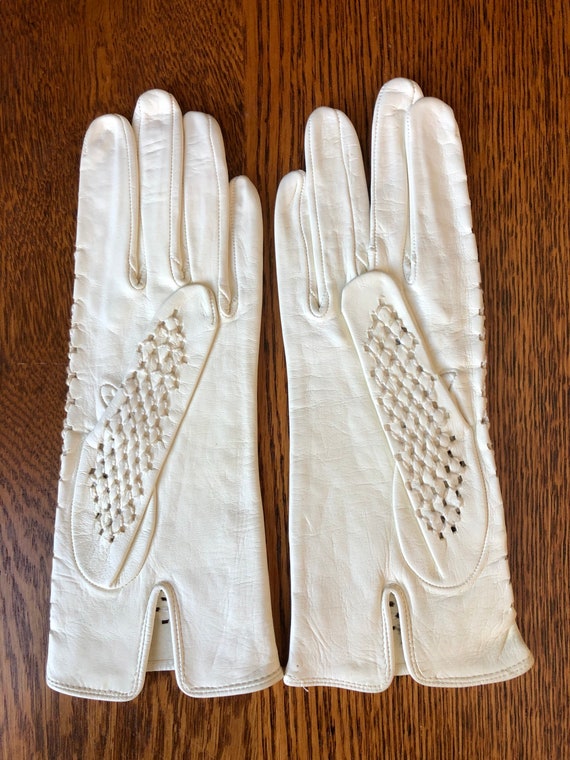 Vintage Women’s Leather Gloves - Hand Stitched Di… - image 5