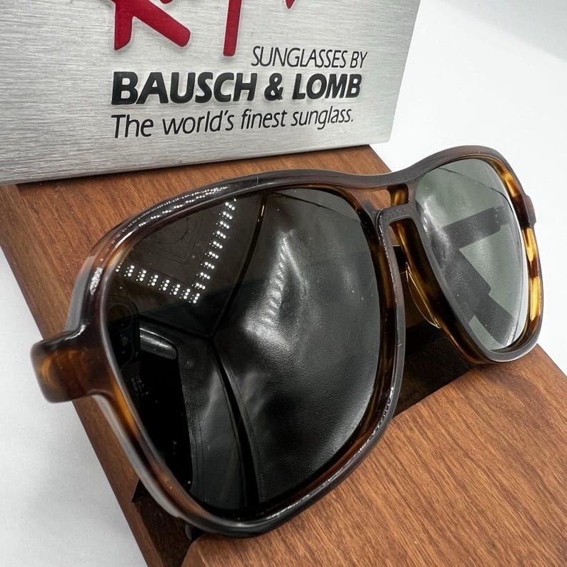 Gafas de sol Ray-Ban G15 UV Tortoise Stateside Traditionals, circa 1960 imagen 3