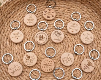Holz Schlüsselanhänger mit Gravur 25 mm | Geschenk für Freundin, Papa, Partner & Lieblingsmensch | Kleine Geschenkidee