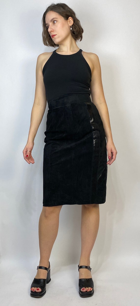 Vtg 80s SUEDE Pencil Skirt w SNAKESKIN Inserts! S… - image 2