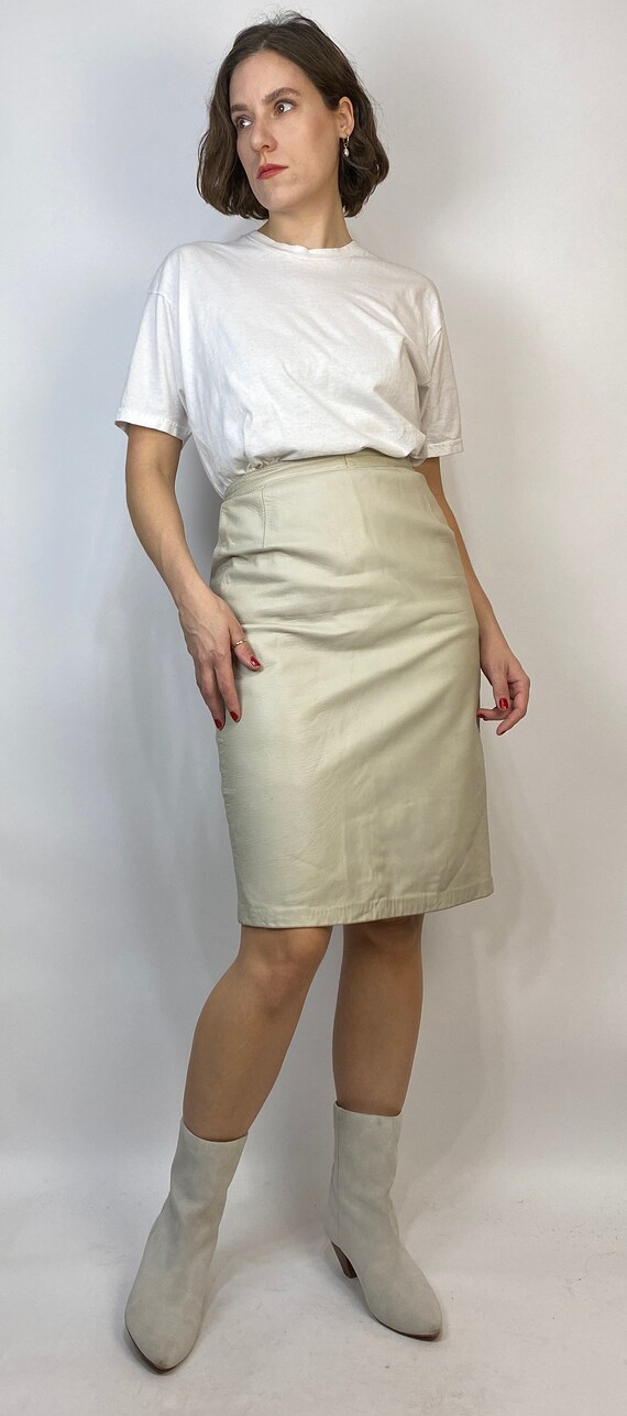 Vtg 80s Minimal BEIGE LEATHER Pencil Skirt! Small - image 5