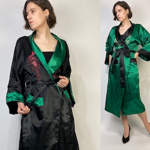 Vtg Reversible SILKY EMBROIDERED DRAGON Robe! One Size