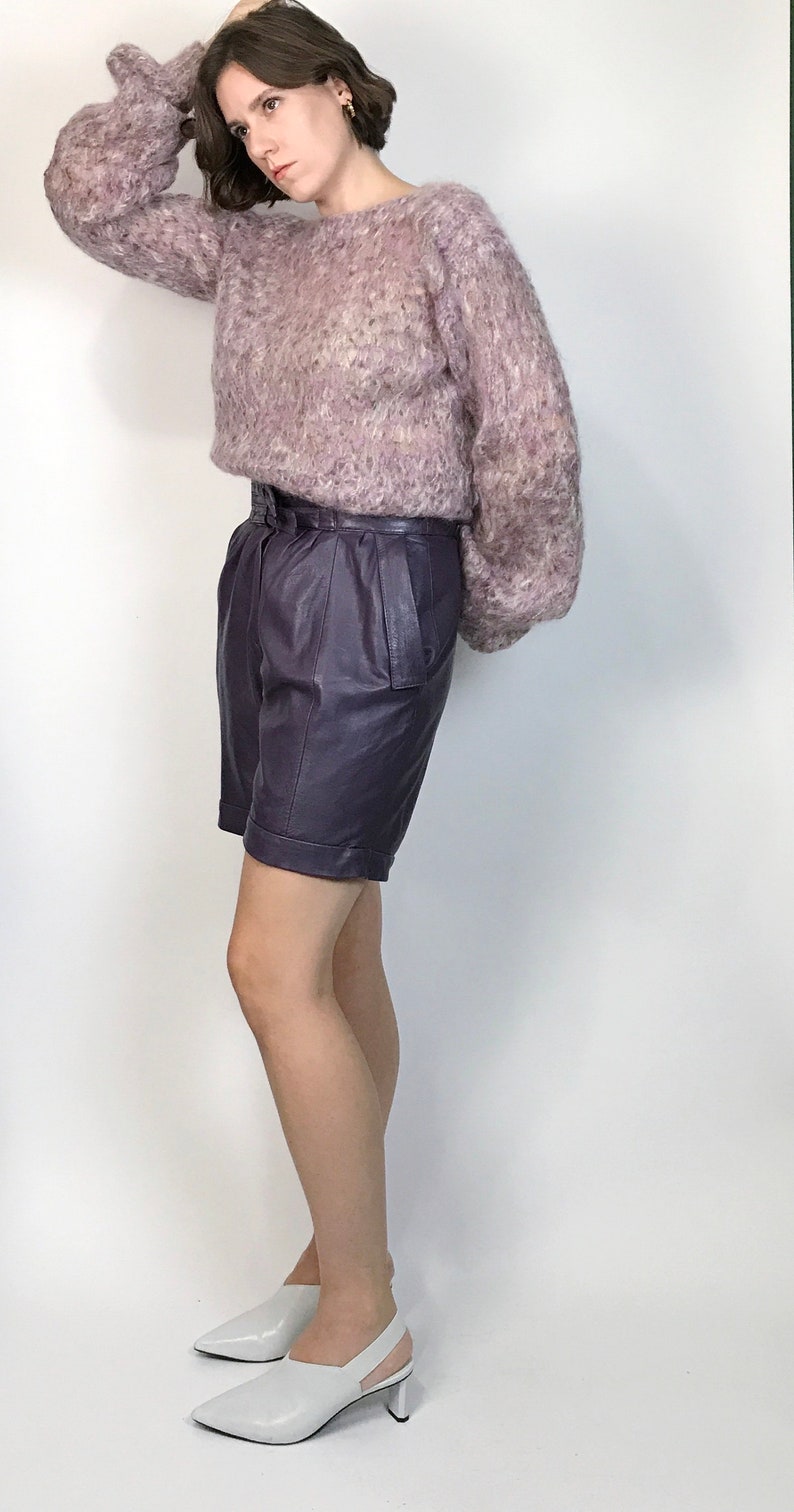 Medium Vtg 80s PURPLE LEATHER High Waist Pleated SHORTS 6 to 8