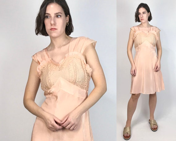 Vtg 40s PEACH Slip Dress w FRILLS & LACE! Medium,