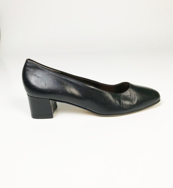 Vtg 90s MINIMAL Black LEATHER Low Heel Shoes! 10 - image 5