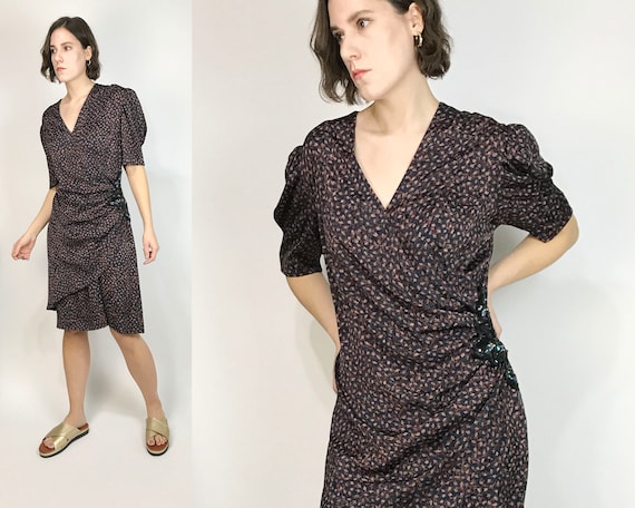 Vtg 80s ABSTRACT Print WRAP Dress w PUFF Sleeves!