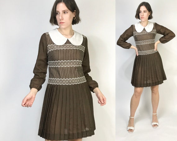 Vtg 60s Embroidered OVERSIZED Collar Babydoll Dres