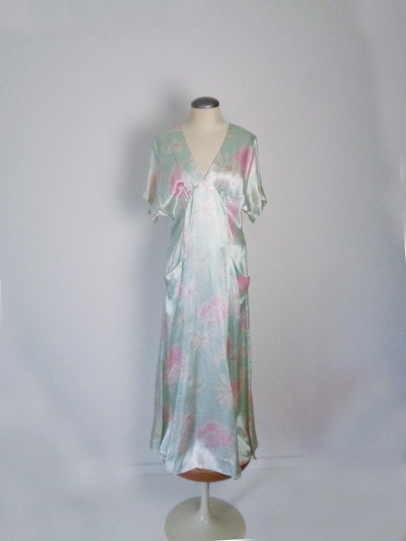 Vtg 80s Does 30s PASTEL SATIN Bias Cut Gown! Mediu