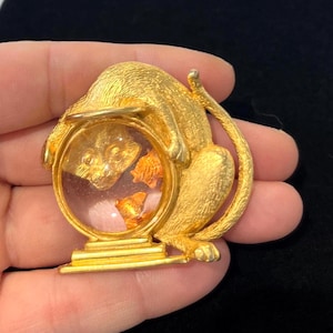 Vintage JJ Cat in Fishbowl Brooch | Signed Jonette Jewelry 3D Gold Tone Pin with Lucite Globe & Orange Fish, Quirky pin