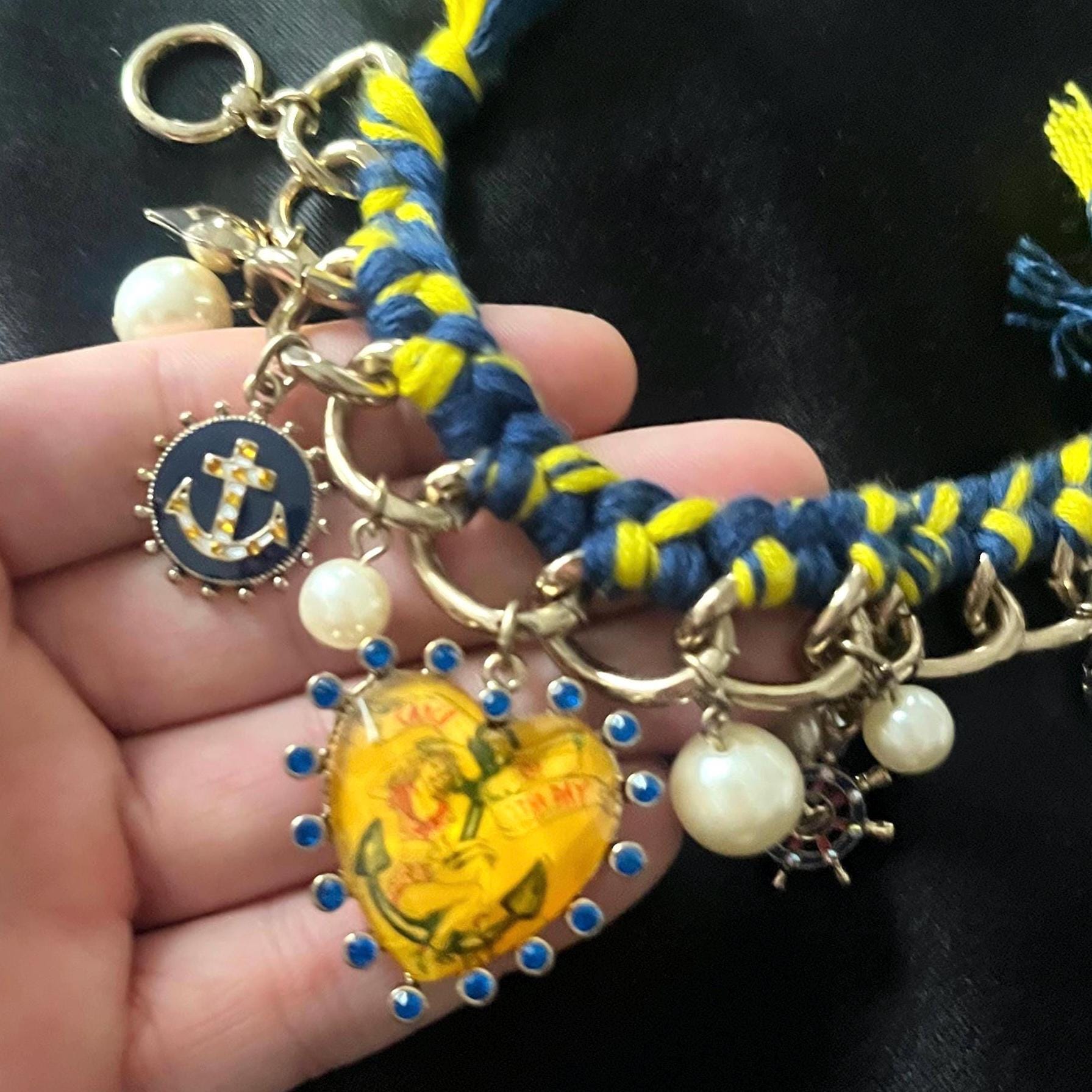 Betsey Johnson レディース Anckor ヒールサンダル, ブラックマルチ, 24.5並行輸入 取寄) ブルー バイ ベッツィジョンソン レディース Blue by Betsey