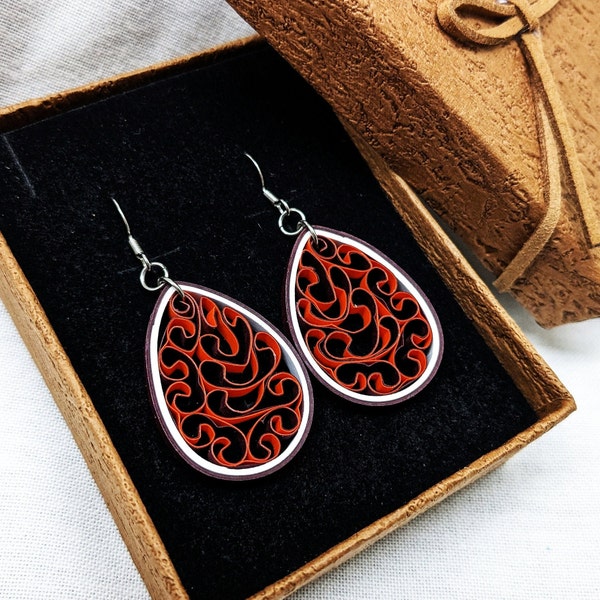 Virginia Tech Paper Quilling Honeycomb Earrings | VT Sports Hokies Fan Handmade Gift | Virginia Tech Hokie Graduation Gift