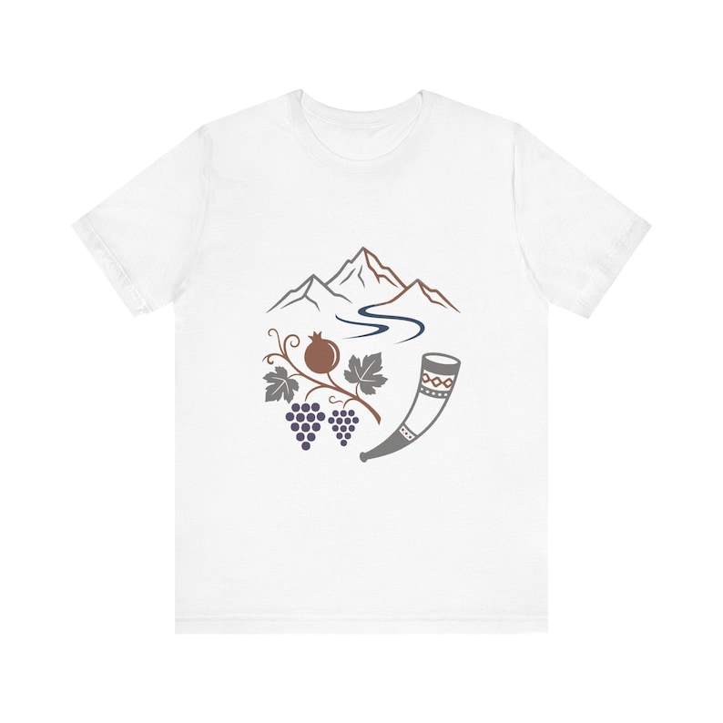 Georgisches Granatapfel-Shirt, Kantsi-Horn-Trauben-T-Shirt, Sakartvelo-Geschenk, T-Shirt der Republik Georgien, Geschenk mit georgischen Wurzeln im Kaukasus Bild 1