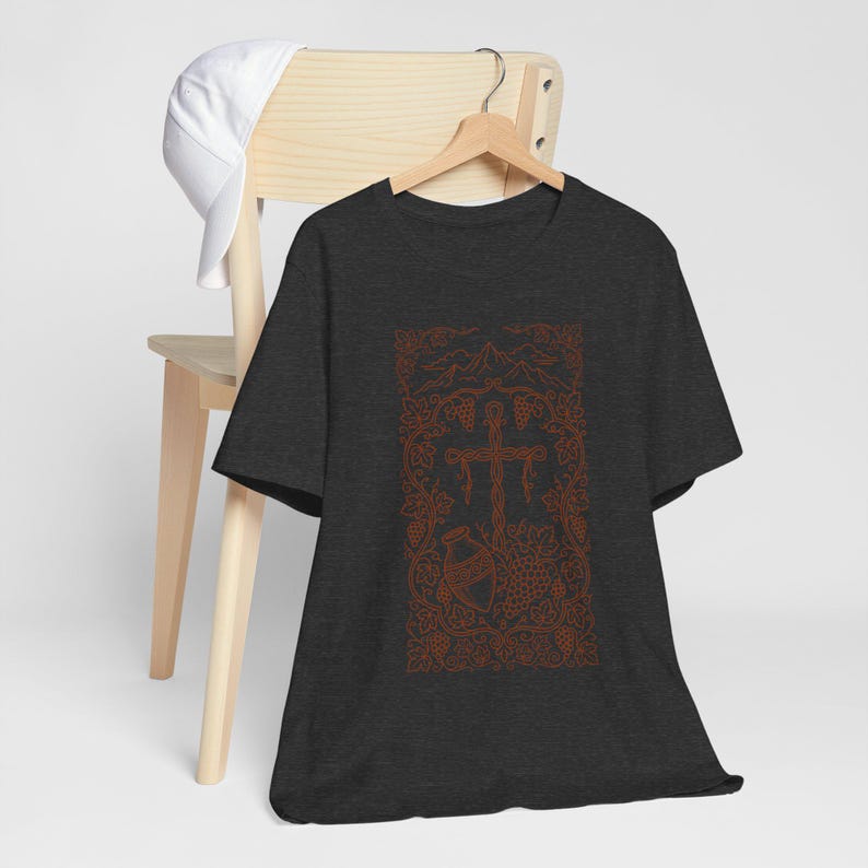 T-shirt Croix de vigne Sakartvelo | T-shirt orthodoxe géorgien Sainte Nino | Cadeau du patrimoine de la République de Géorgie | Art chrétien de Kartuli image 5