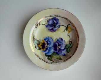 Vintage Bing Grondahl B&G Denmark Hand Painted Pansy Plate Artist Signed 5.5 Inch