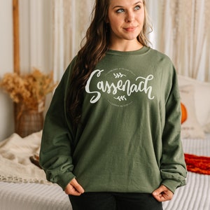 Outlander Fan Sweatshirt - Sassenach Design - Jamie Fraser Comfort Pullover Rundhalsausschnitt - Kragen - Frauen Pullover Bequem Cozy - Bücherwurm Geschenke