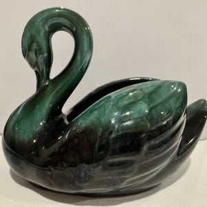 Vintage Blue Mountain Pottery - Swan Trinket Dish