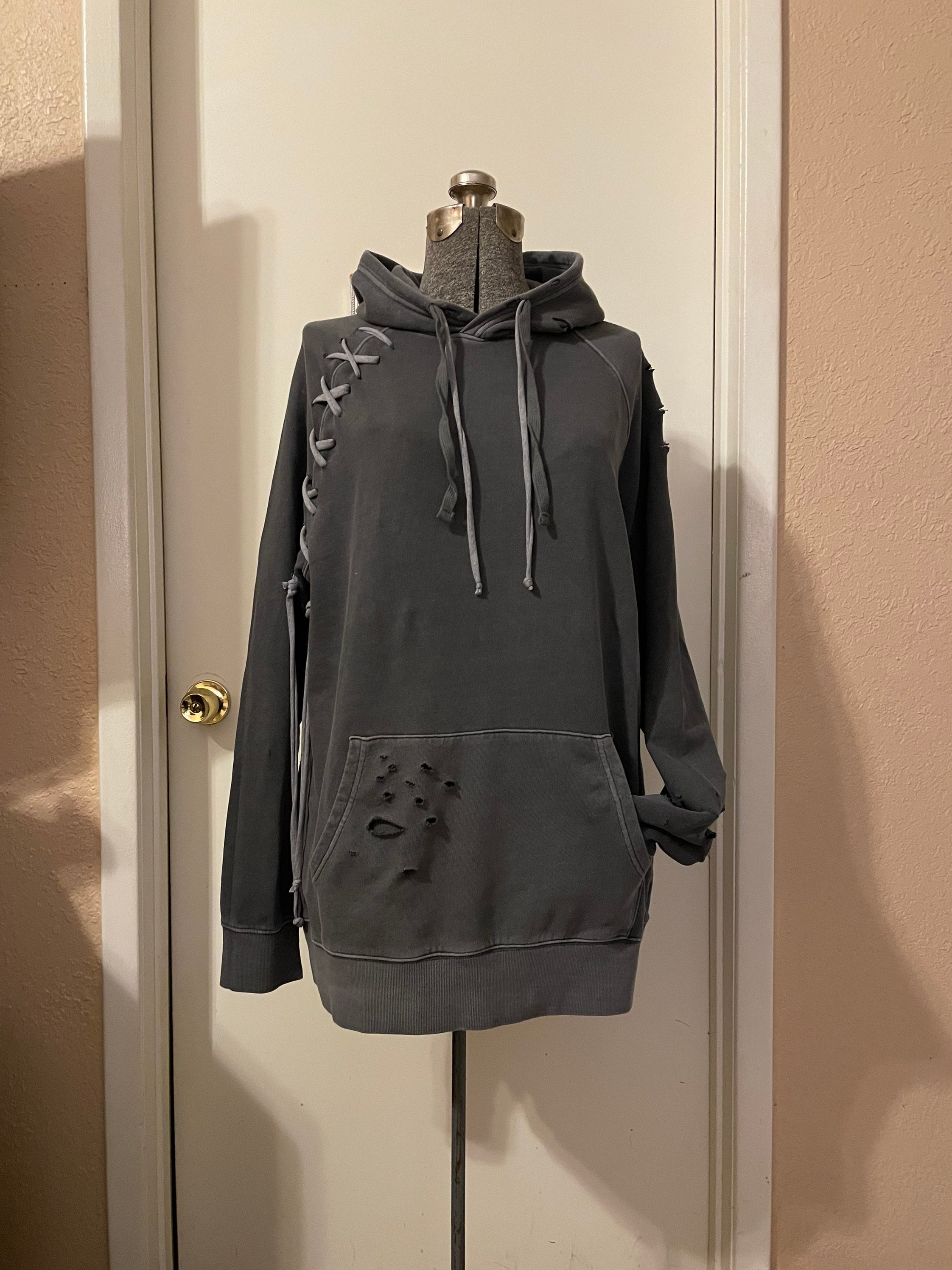 送料関税込 【NO e MOSEN】 Bloodstained Distressed Hoodie Distressed Hoodie - Etsy