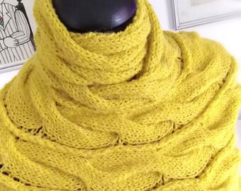 Hand Knit Yellow Peplum Sweater, Spiral Braid knitting , Short sleeves Size Medium