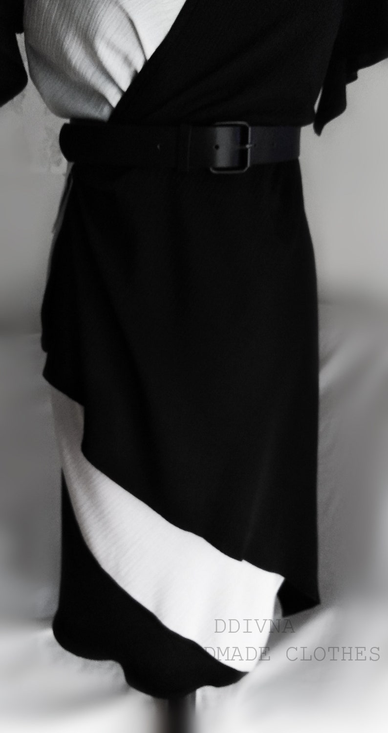 Dress summer wrap dress black and white /asymmetrical image 8