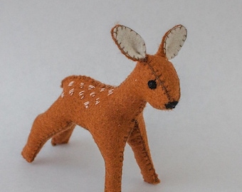 Deer Pattern Forest Animal - PDF Pattern to make a Waldorf inspired beautiful Baby Deer