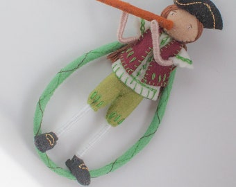 Piper Piping Decoration/Ornament - Twelve Days of Christmas Series - Pattern/Tutorial