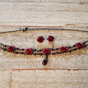 Vintage 2002 Avon Red Roses Choker Necklace and Earrings Set, Gothic Romantic Gunmetal Jewelry Demi Parure, Signed Avon NR, Y2K Grunge