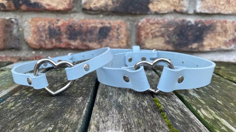 Real leather heart ring choker necklace 10mm or 19mm wide choice of 13 colours 12.5-15.5 inches or custom size handmade collar goth punk Baby blue