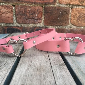 Real Leather Heart Ring Choker Necklace Choice of Colours and width 10mm or 20mm Hand Made Goth Punk Pink