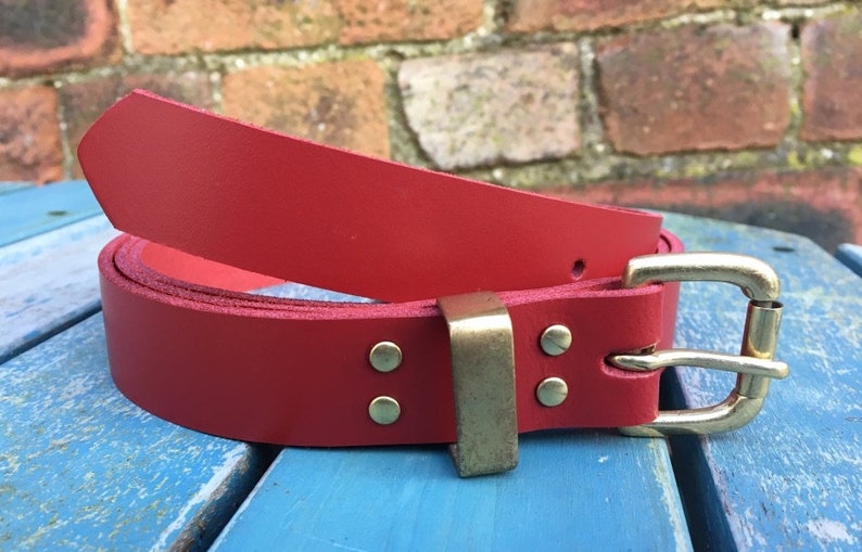 Red Real Leather Belt 3/4 19mm 1 1/2 38mm Choice of width, buckle, keeper loop & size Handmade from leather whole butt splits zdjęcie 8