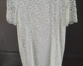 Lori Max II White Lace Dress