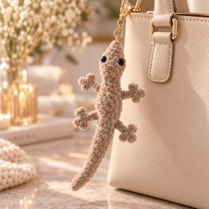 Crochet Lizard Keychain Pattern PDF, Plush Gecko Amigurumi, Cute Reptile Keyring, Crochet Animal Pattern, Digital Download