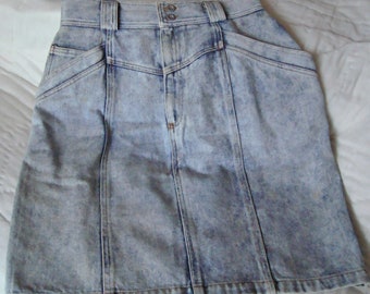 Vintage CHAUS Stonewashed Denim Mini Jean Skirt