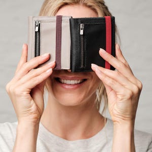 Reclaimed Leather Minimalist Wallet: Upcycled Compact Card Holder