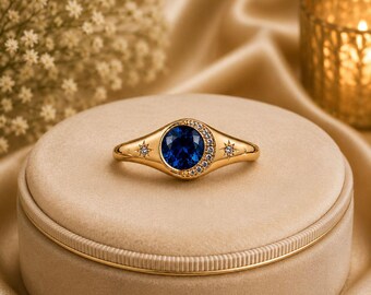 Blue Sapphire Signet Ring, Round Blue Sapphire Ring, Celestial Gold Ring, Vintage Engagement Ring, Minimalist Promise Ring, Gift For Her