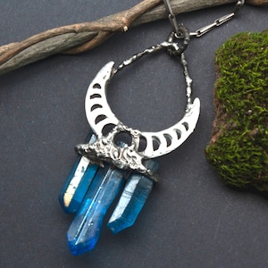 Rock crystal pendant, blue, moon, moon phase, witch, sea, ice, larp, magician, Middle Ages, boho, crescent moon, fairy tale, lucky charm