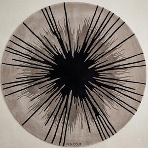 Tapete redondo Sunburst 5x5, Tapete abstrato preto e bege 6x6, Tapete moderno com estampa radial, Tapete redondo tufado à mão