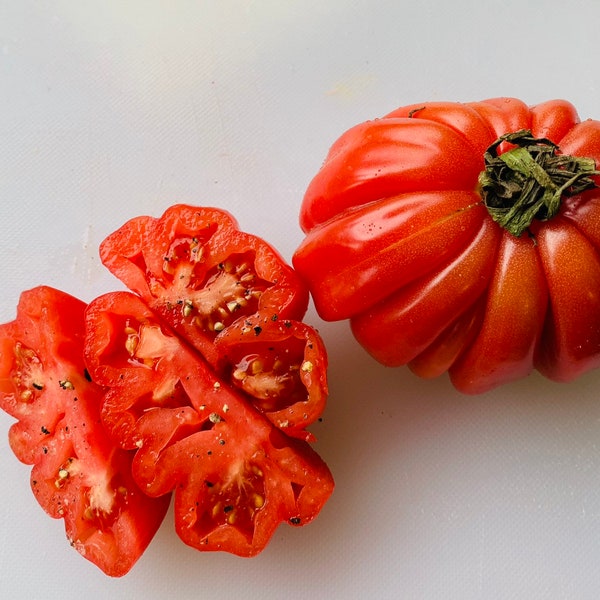 Zapotec ruffled tomato, rare Mexican heirloom, 10 seeds, loves dry heat, sweet flavor, scalloped slices, drought tolerant