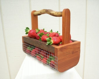 Harvesting Basket Farm Egg Gathering Storage Rustic Vegetable Basket Wire Basket Wooden Basket Small