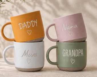 Taza personalizada con nombre y corazón, taza grabada a medida para mamá, taza de cerámica con apellido familiar, taza para papá, taza de cerámica para abuelo, taza de café con texto personalizado
